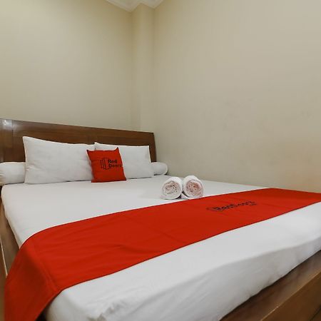 Reddoorz @ Kwitang Hotel Jacarta Exterior foto