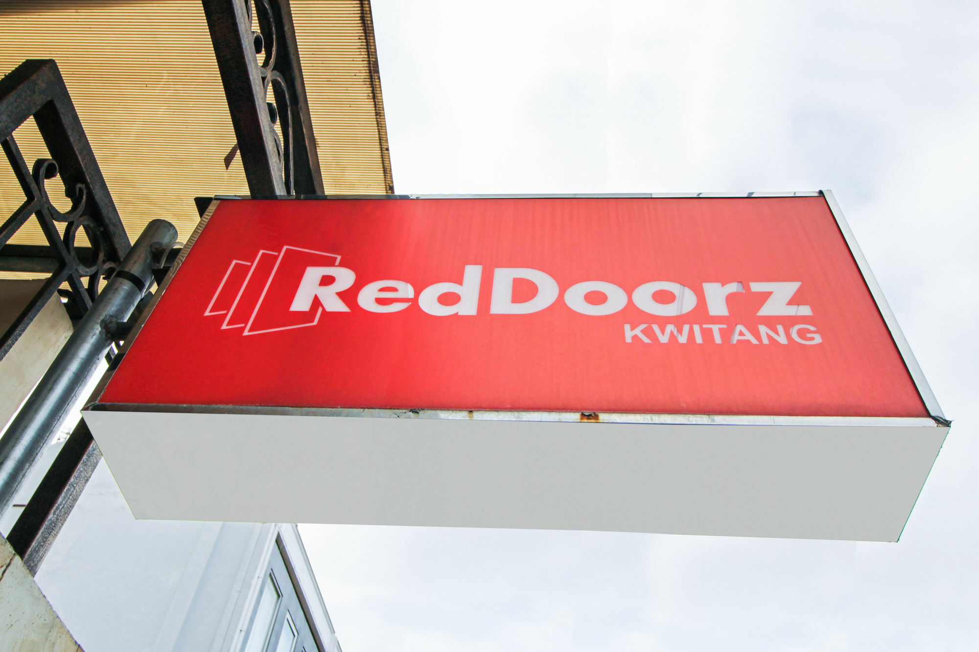 Reddoorz @ Kwitang Hotel Jacarta Exterior foto